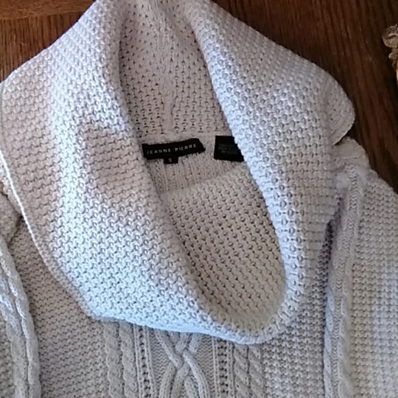 Jeanne Pierre Sweater - Picture 4 of 5